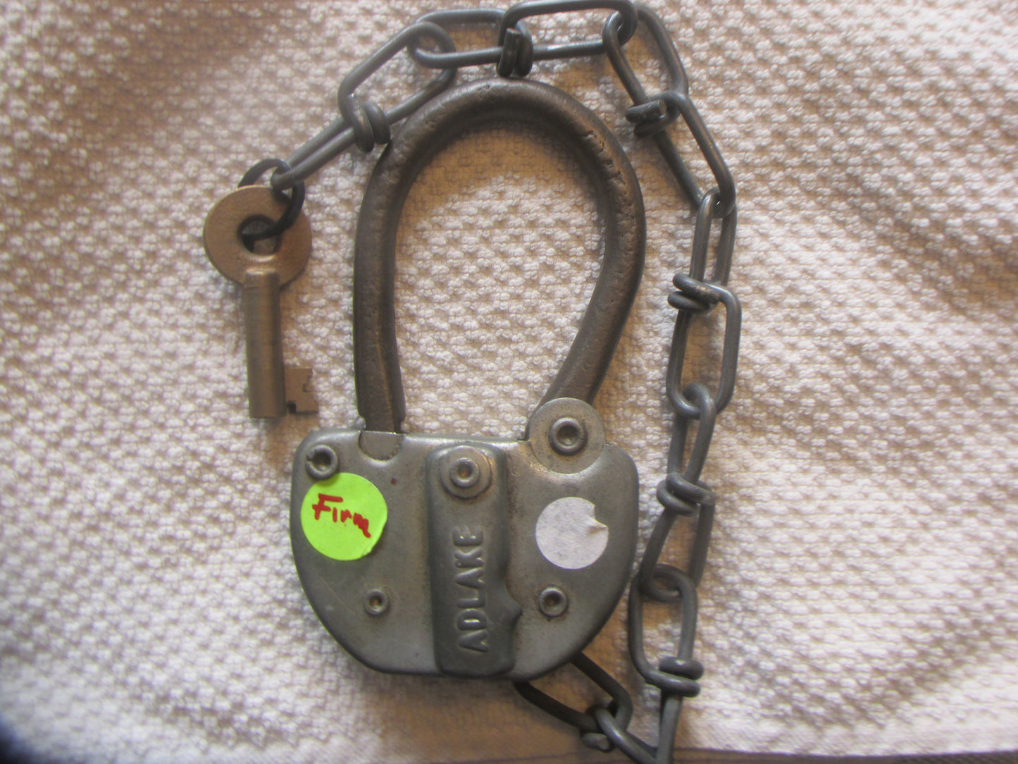 Steel Lock ( Big Shackle )