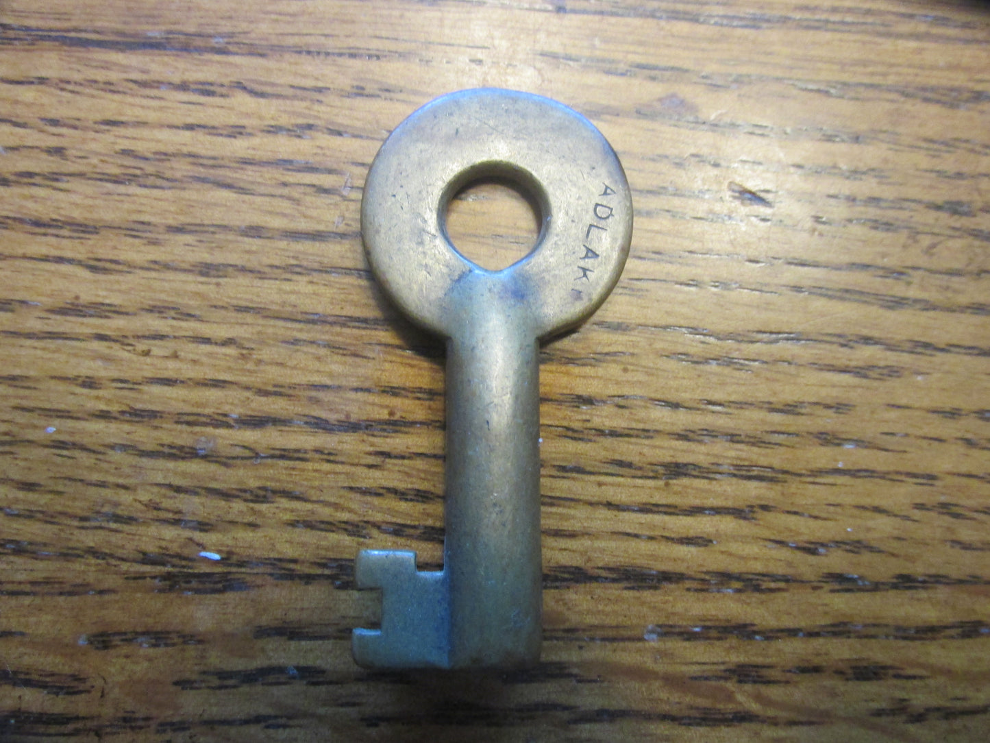 CRI&P Hand Car Key