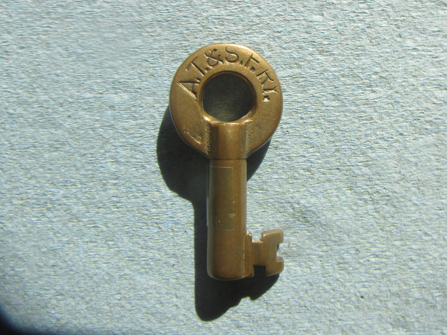 AT-SF Ry Key