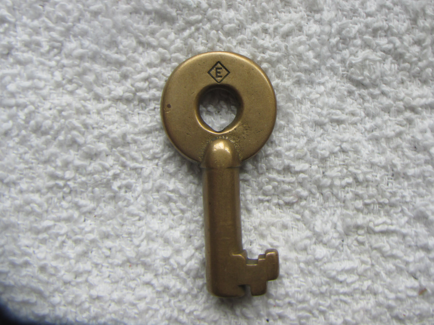 Erie diamond key