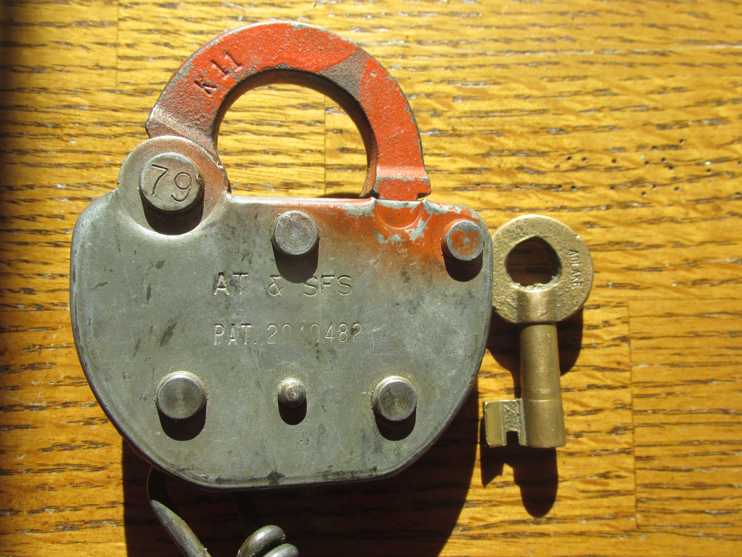 AT-SF Lock & Key set
