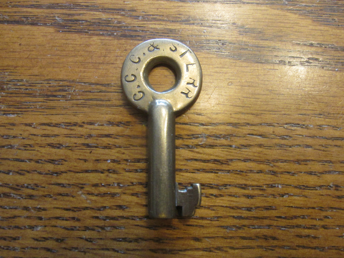 CCC & St L RR Key