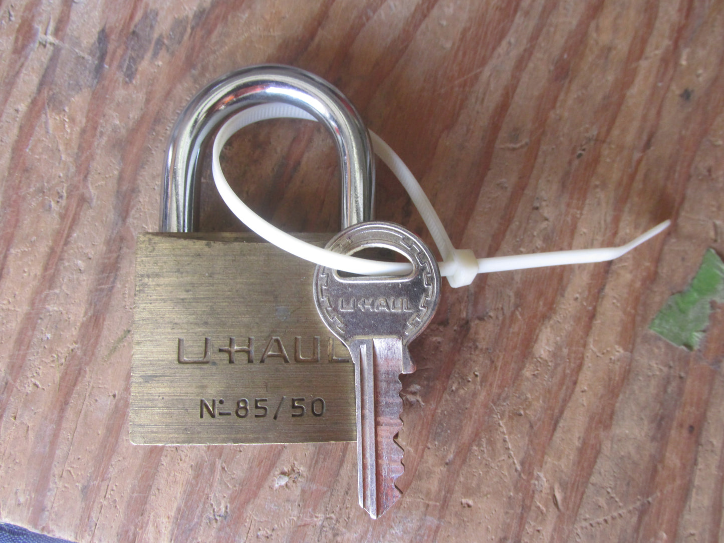 H-Haul lock & key
