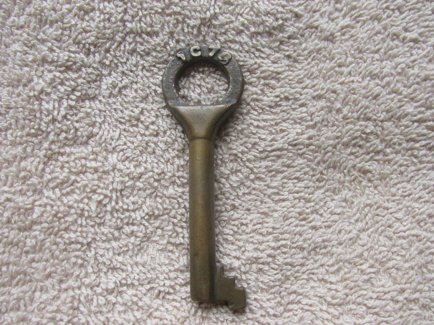 Chicago Transit Key (See Saw Bit)