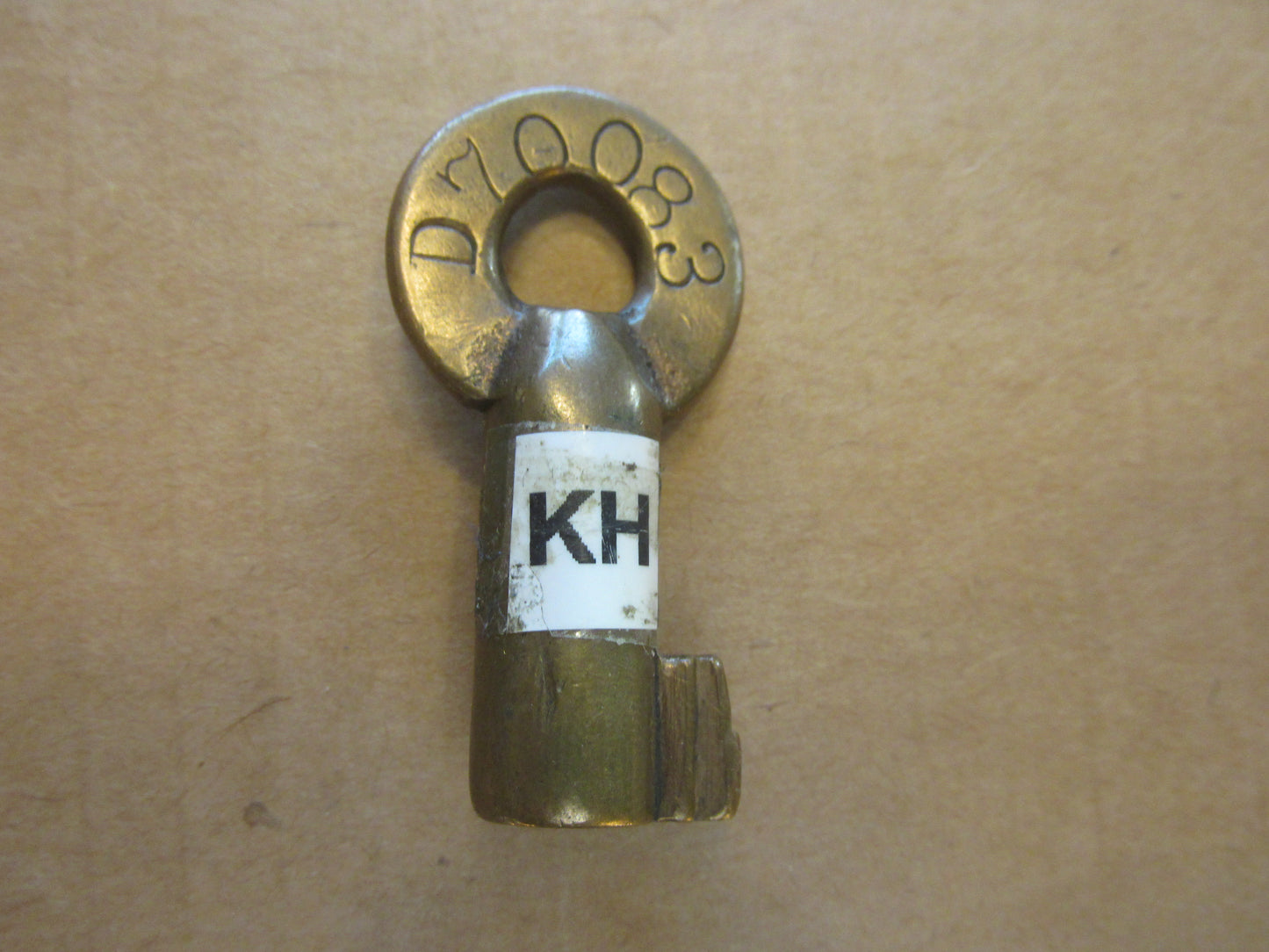 Louisville & Nashville Key (odd cut)