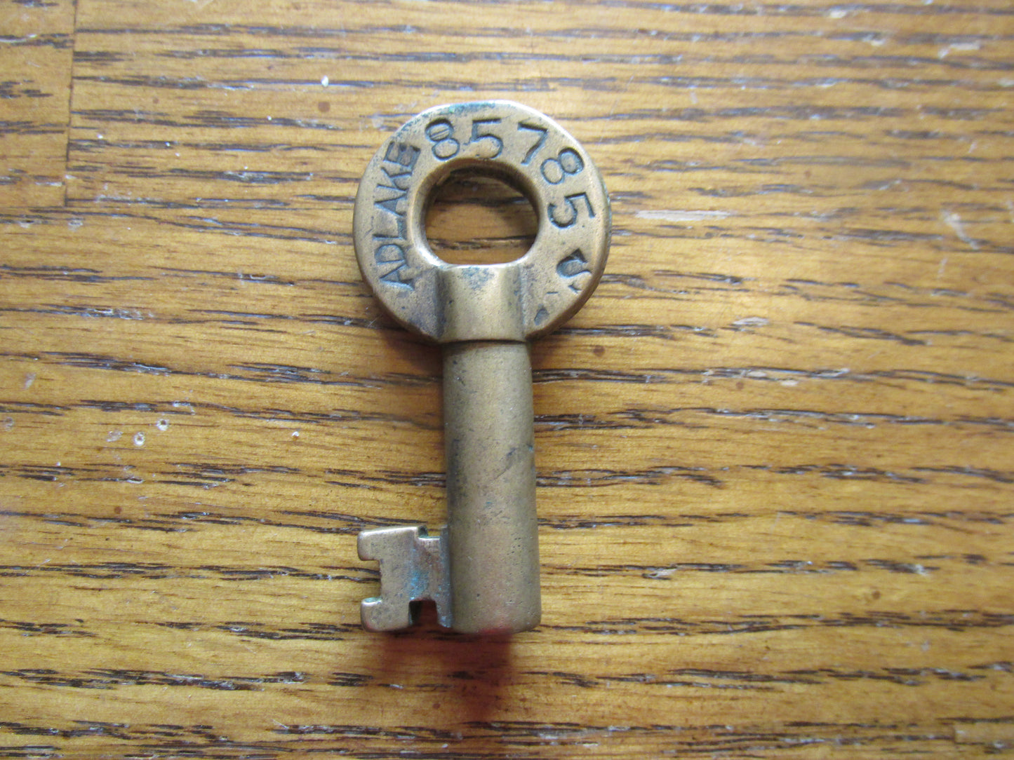 AT & SF Ry Key ( Big ADLAKE )
