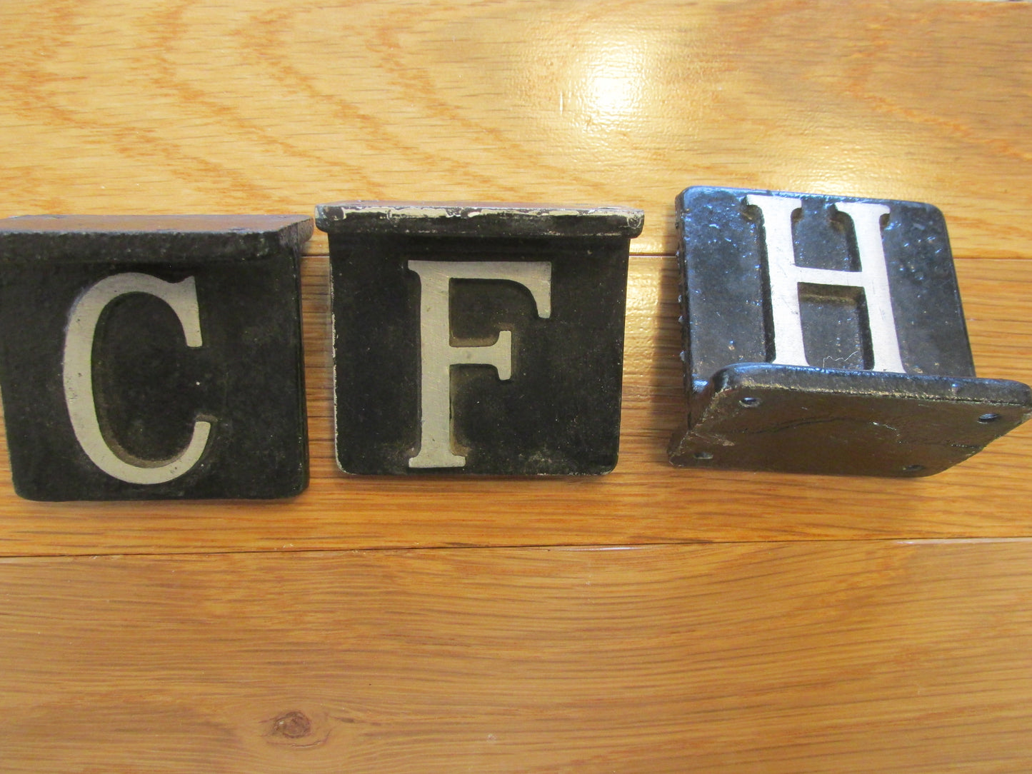 Santa Fe ( Room number markers )