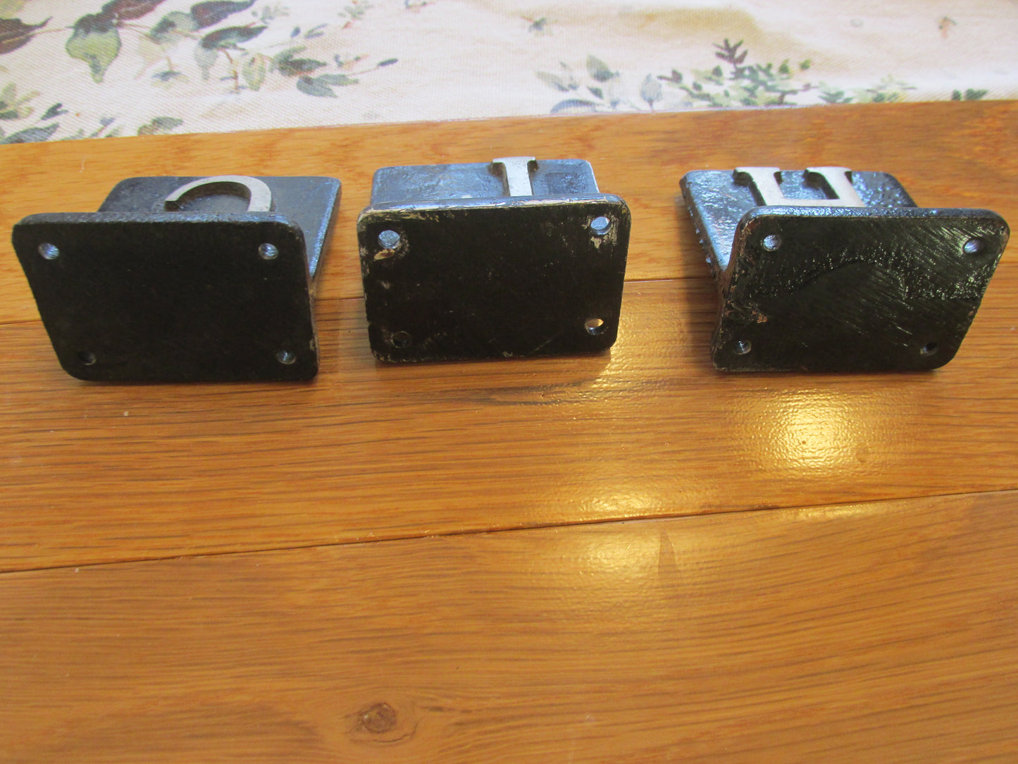 Santa Fe ( Room number markers )