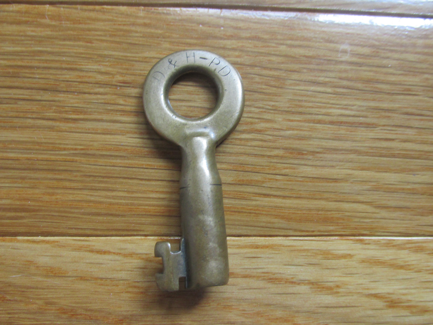 Delawear & Hudson Tapered Key