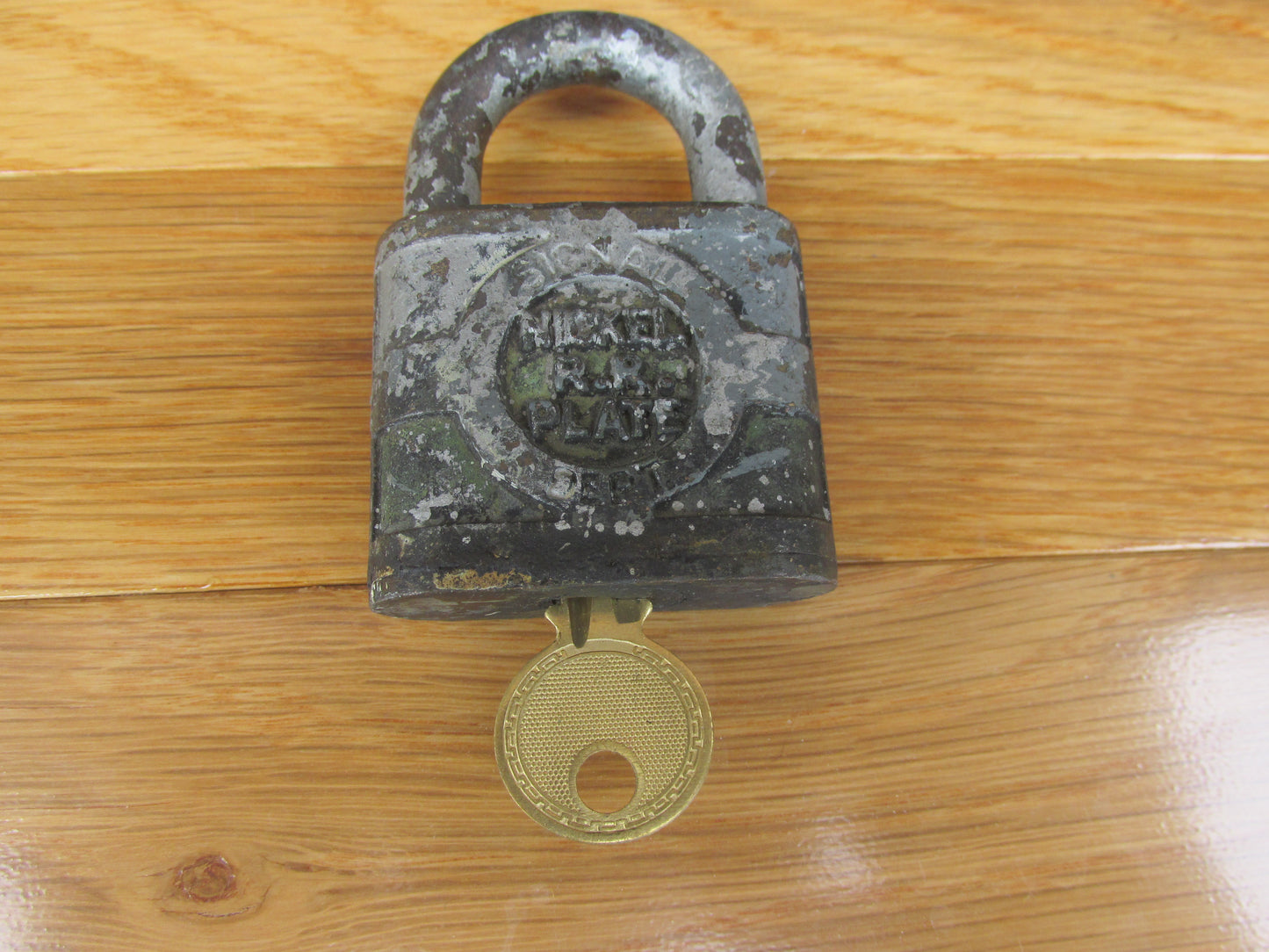Nickel Plate Yale Signal Lock